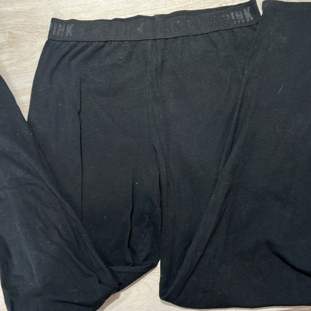 Woman’s Pink sleepy pants size large